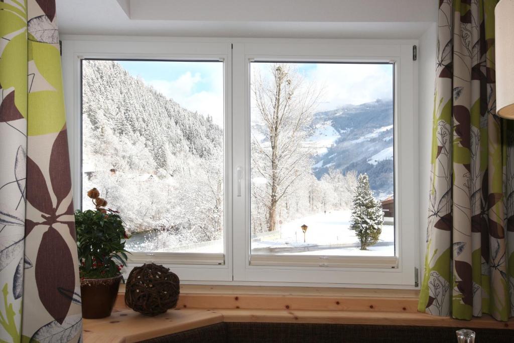 Appartements Alpenkristall Zell am Ziller Bilik gambar