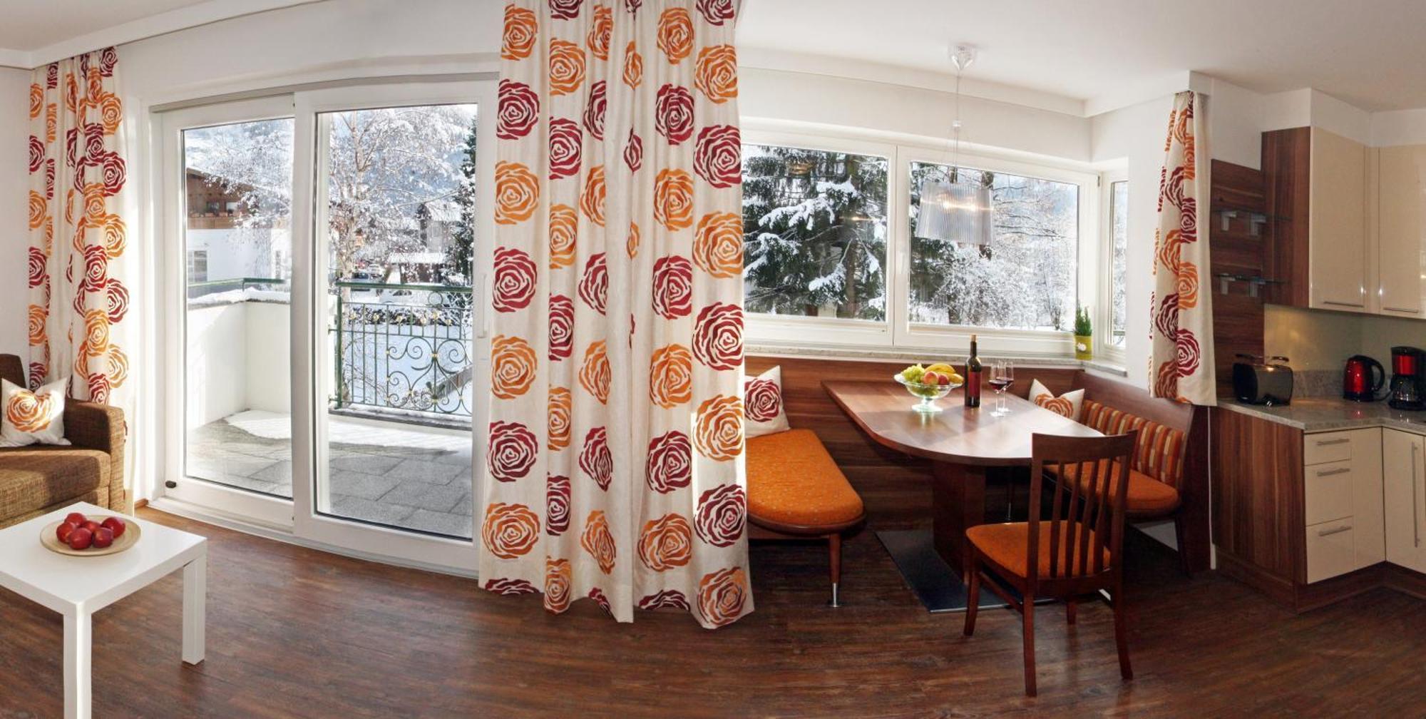 Appartements Alpenkristall Zell am Ziller Luaran gambar